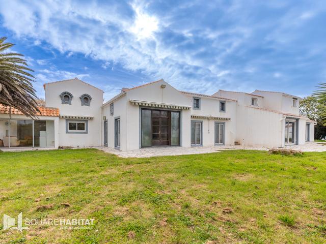 Maison 12 pièces 260 m²