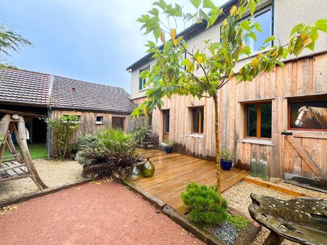 Maison 12 pièces 260 m²