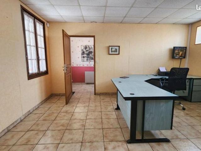 Maison 12 pièces 262 m²