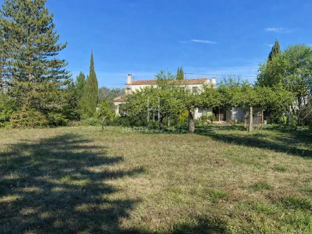 Maison 12 pièces 265 m²