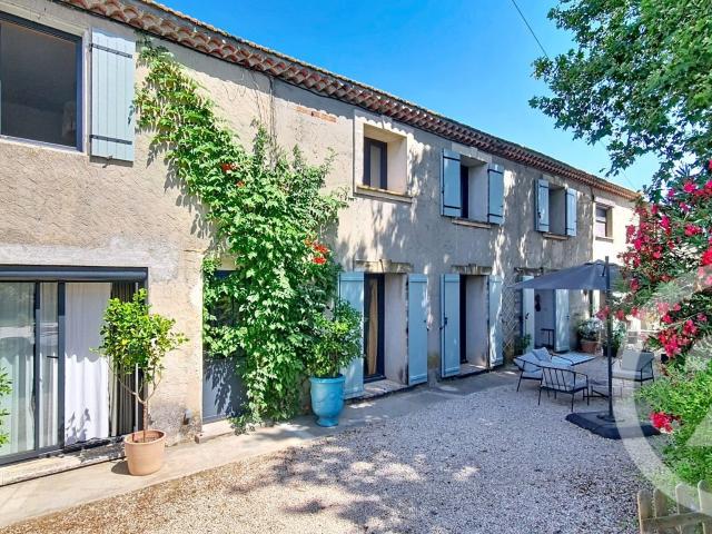 Maison 12 pièces 266 m²