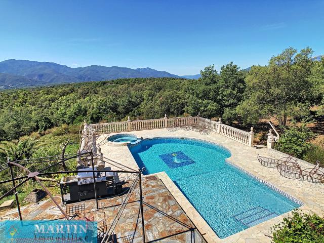 Maison 12 pièces 269 m²