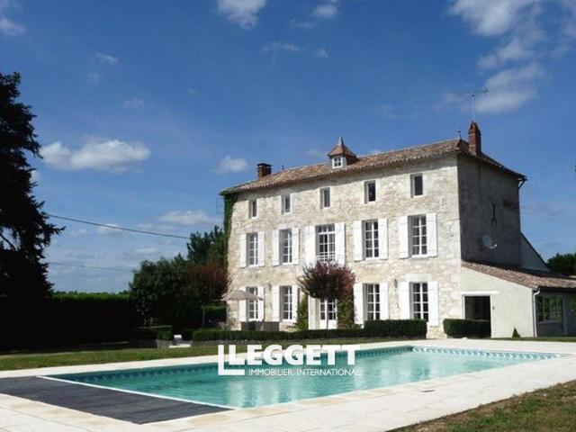 Maison 12 pièces 270 m²