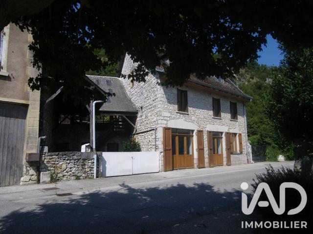 Maison 12 pièces 270 m²