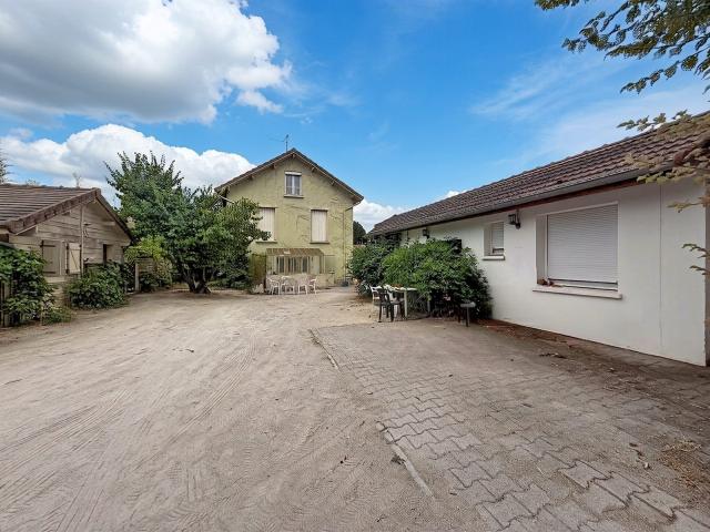Maison 12 pièces 282 m²