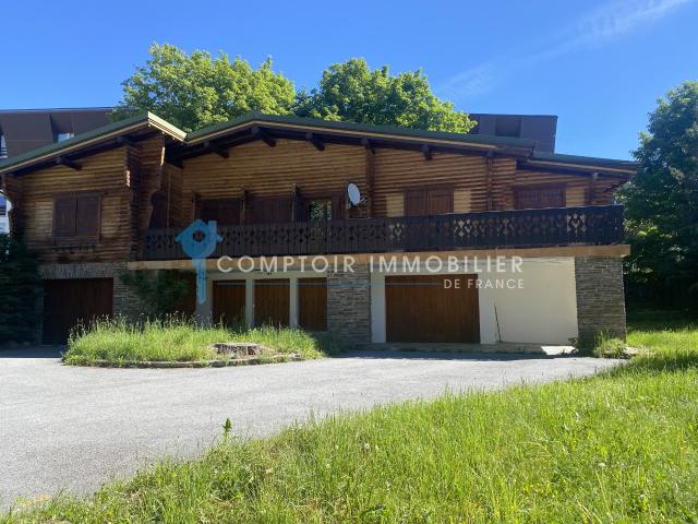 Maison 12 pièces 282 m²