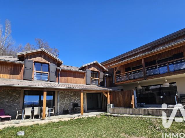 Maison 12 pièces 287 m²