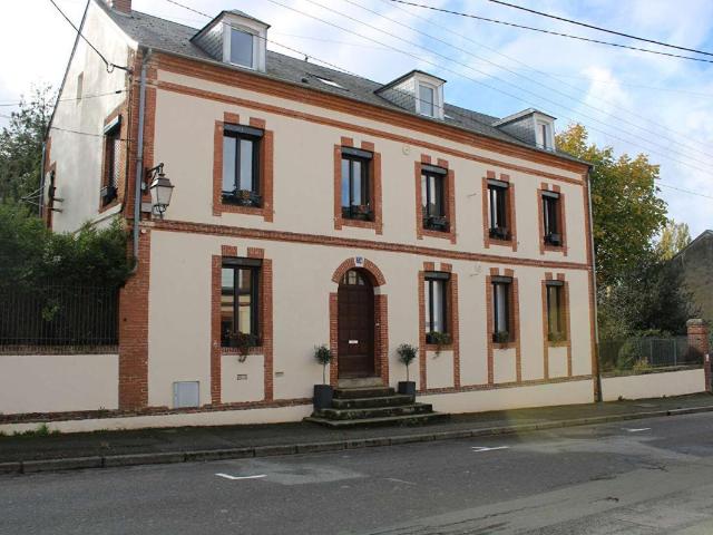 Maison 12 pièces 285 m²