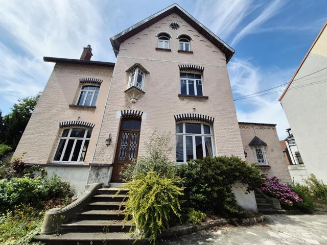 Maison 12 pièces 288 m²