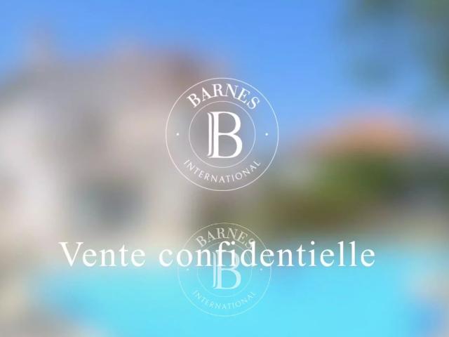 Maison 12 pièces 290 m²
