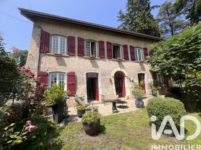 Maison 12 pièces 290 m²