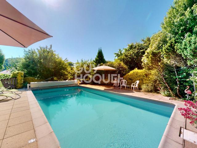 Maison 12 pièces 297 m²