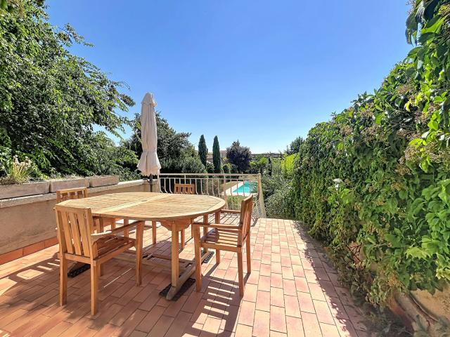 Maison 12 pièces 294 m²