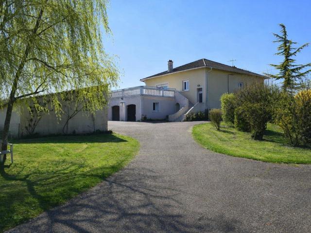 Maison 12 pièces 295 m²