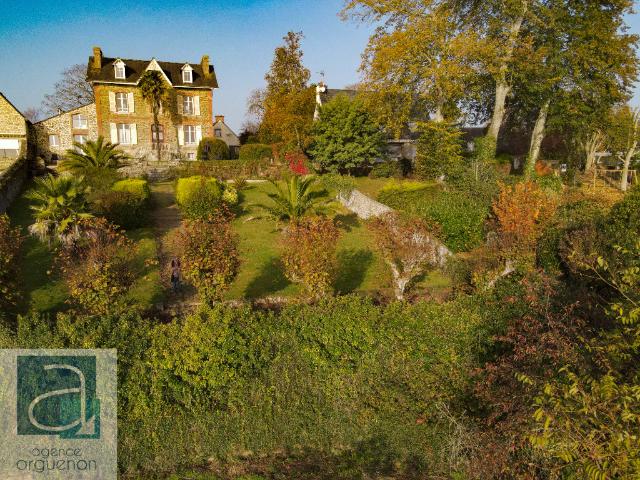 Maison 12 pièces 295 m²