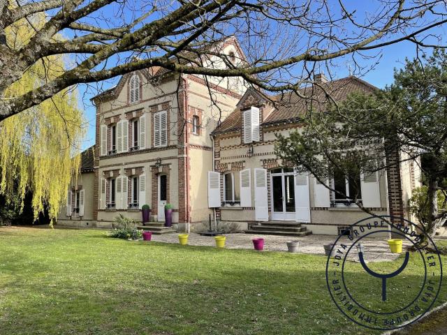 Maison 12 pièces 295 m²