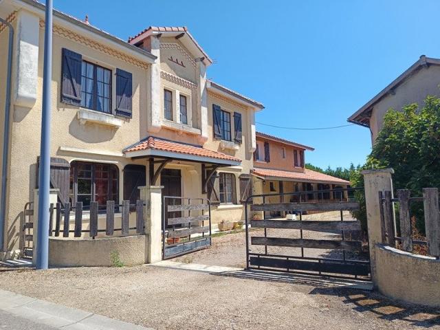Maison 12 pièces 296 m²