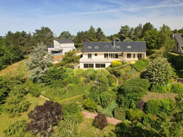 Maison 12 pièces 298 m²