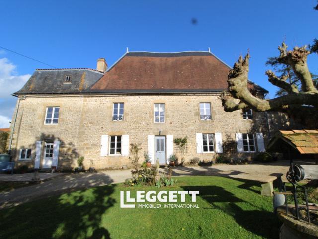 Maison 12 pièces 299 m²