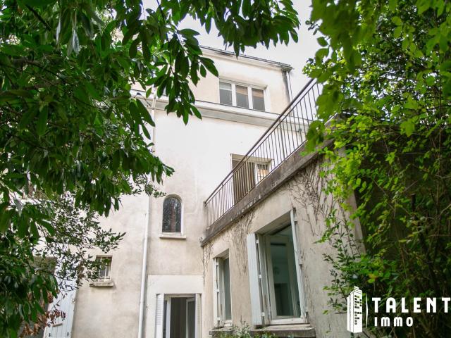 Maison 12 pièces 209 m²