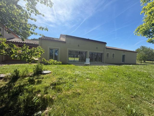 Maison 12 pièces 210 m²