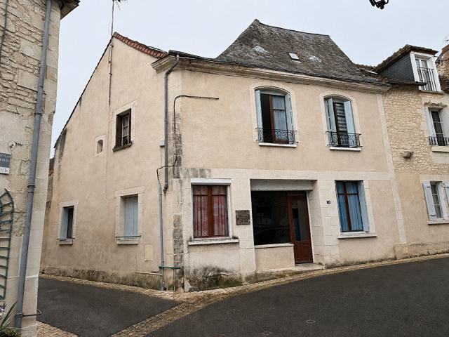 Maison 12 pièces 211 m²