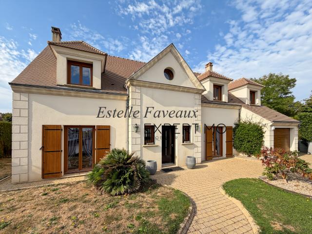 Maison 12 pièces 223 m²