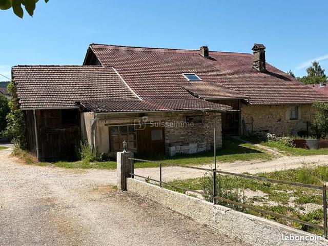 Maison 12 pièces 221 m²