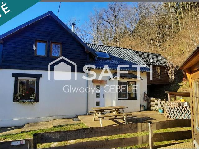 Maison 12 pièces 233 m²