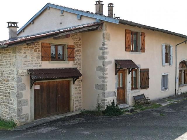 Maison 12 pièces 234 m²