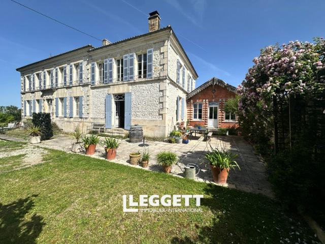 Maison 12 pièces 343 m²