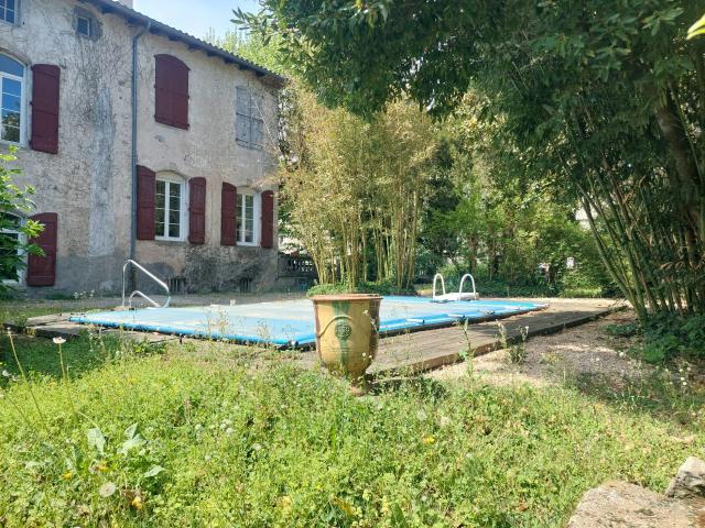 Maison 12 pièces 341 m²