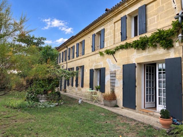 Maison 12 pièces 344 m²