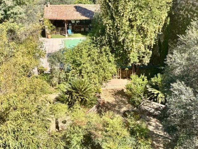 Maison 12 pièces 350 m²