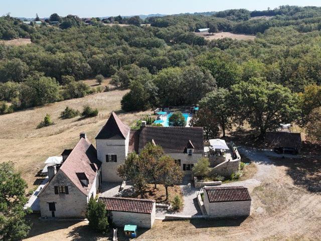 Maison 12 pièces 350 m²