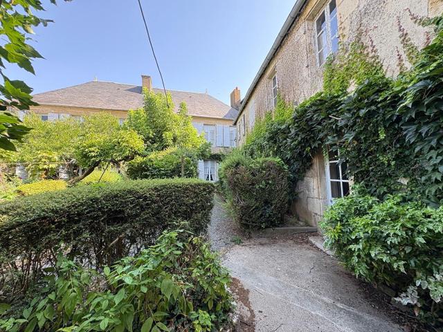 Maison 12 pièces 350 m²