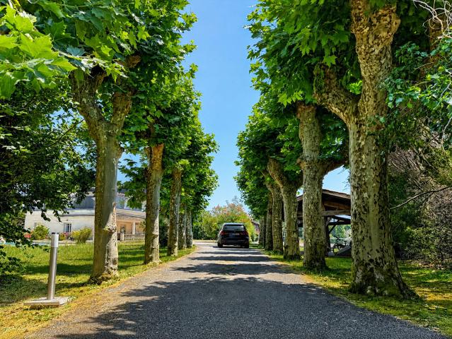 Maison 12 pièces 350 m²