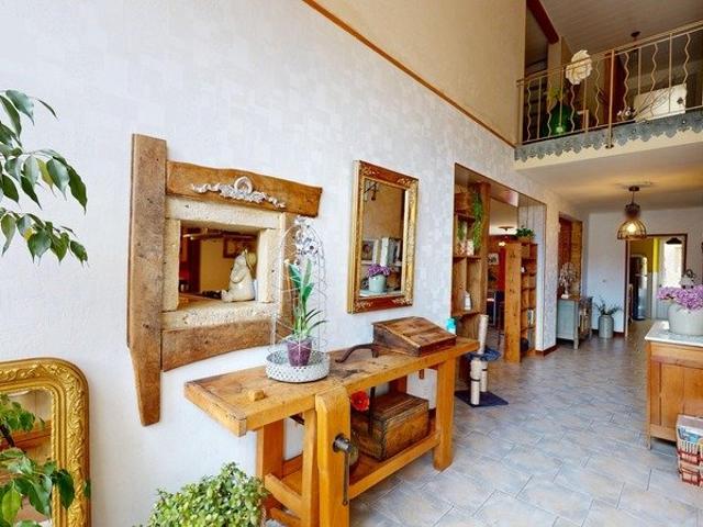 Maison 12 pièces 352 m²