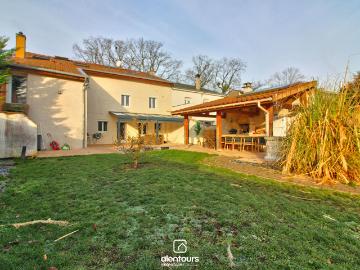 Maison 12 pièces 352 m²