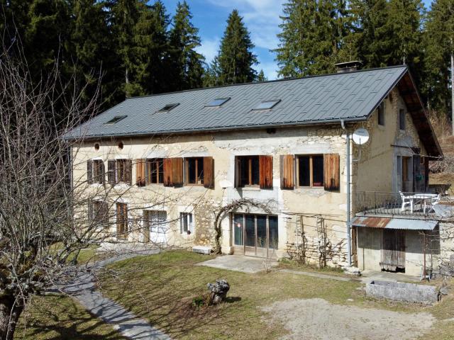 Maison 12 pièces 354 m²