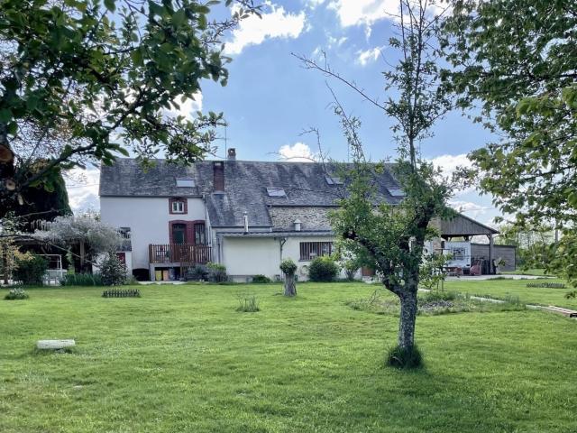 Maison 12 pièces 355 m²