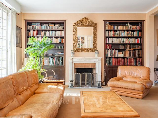 Maison 12 pièces 360 m²
