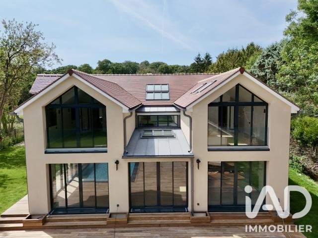 Maison 12 pièces 360 m²