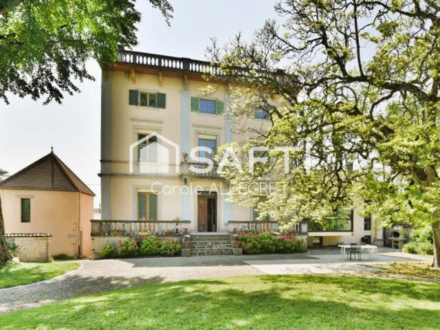 Maison 12 pièces 361 m²