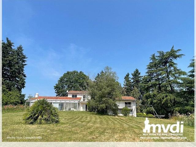 Maison 12 pièces 362 m²