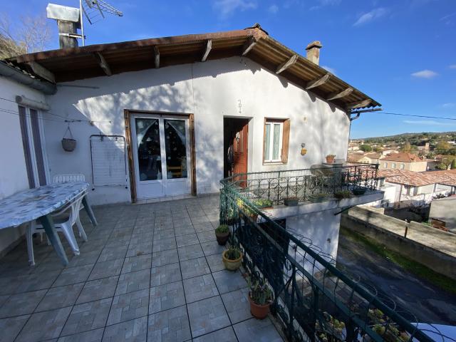 Maison 12 pièces 364 m²