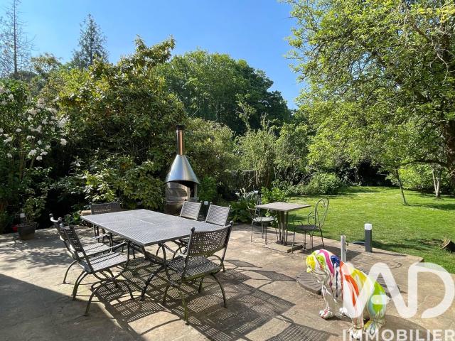Maison 12 pièces 366 m²