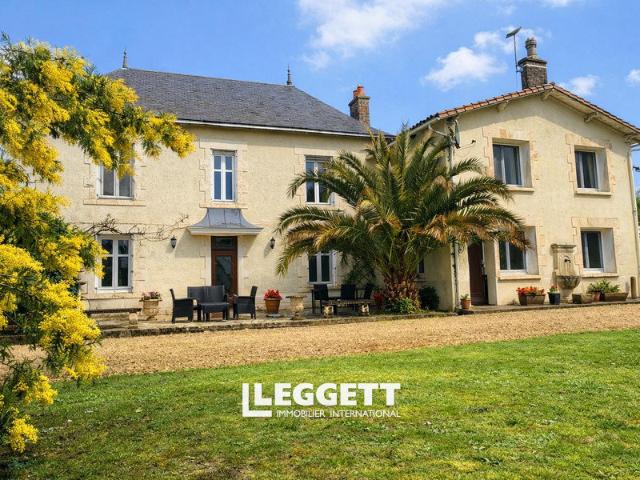 Maison 12 pièces 368 m²