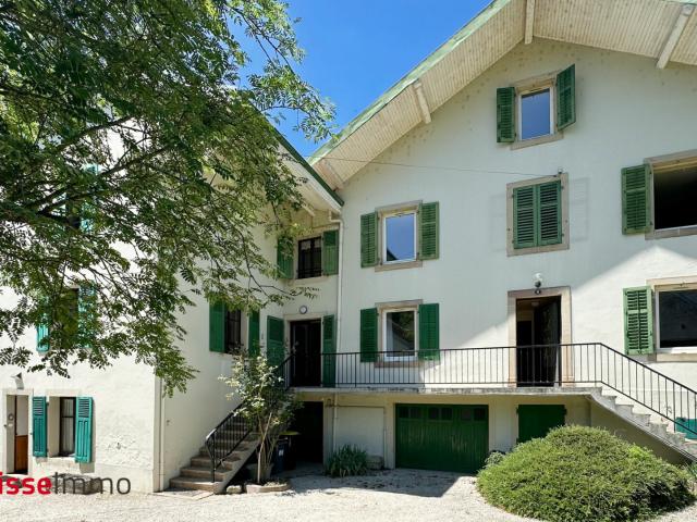 Maison 12 pièces 373 m²
