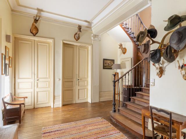 Maison 12 pièces 377 m²